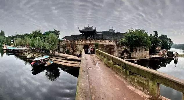画线接蓝色球